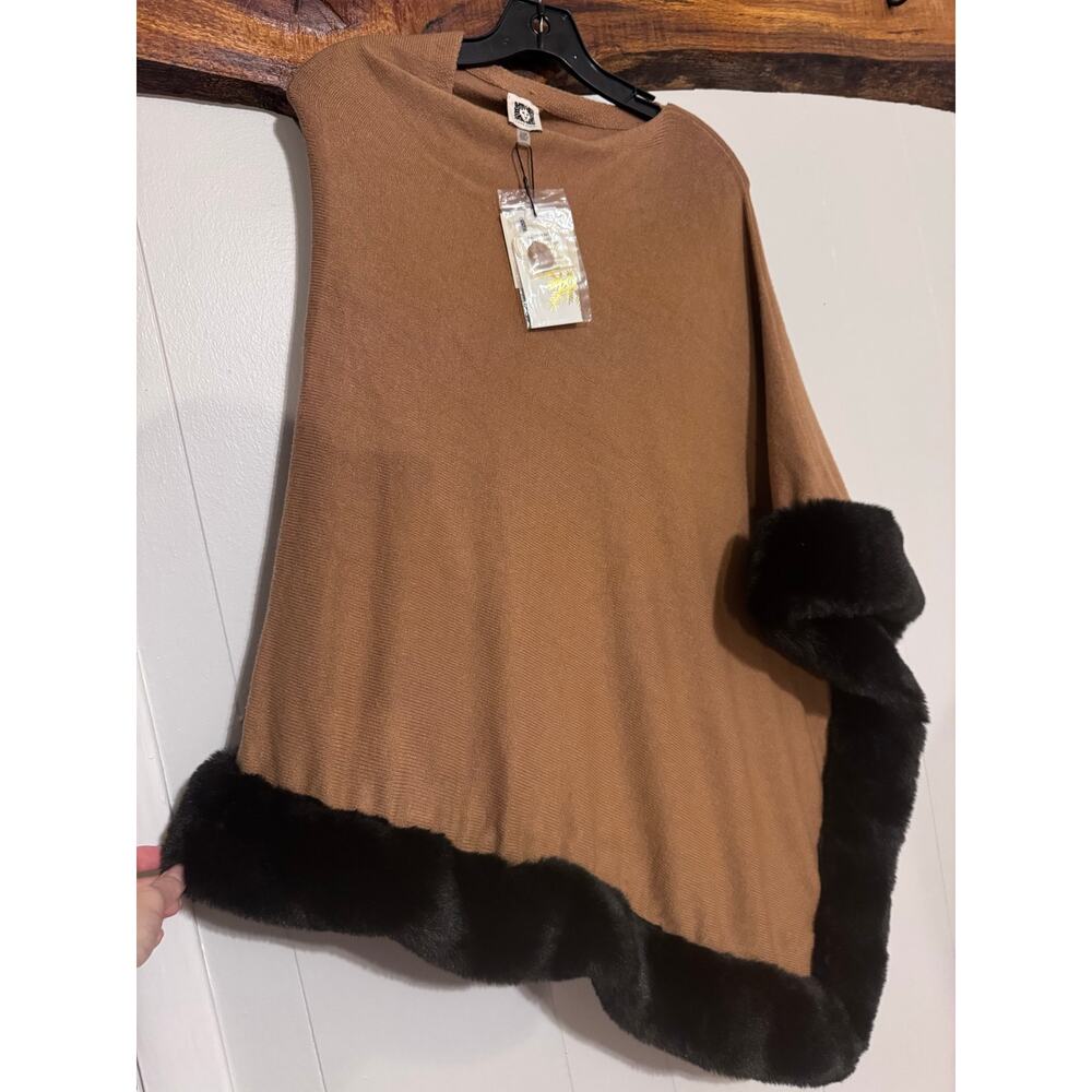 NWT Anne Klein Fur Trim Poncho Cape Size S/M - Picture 3 of 5